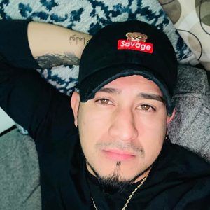 Meet your Posher, Cesar